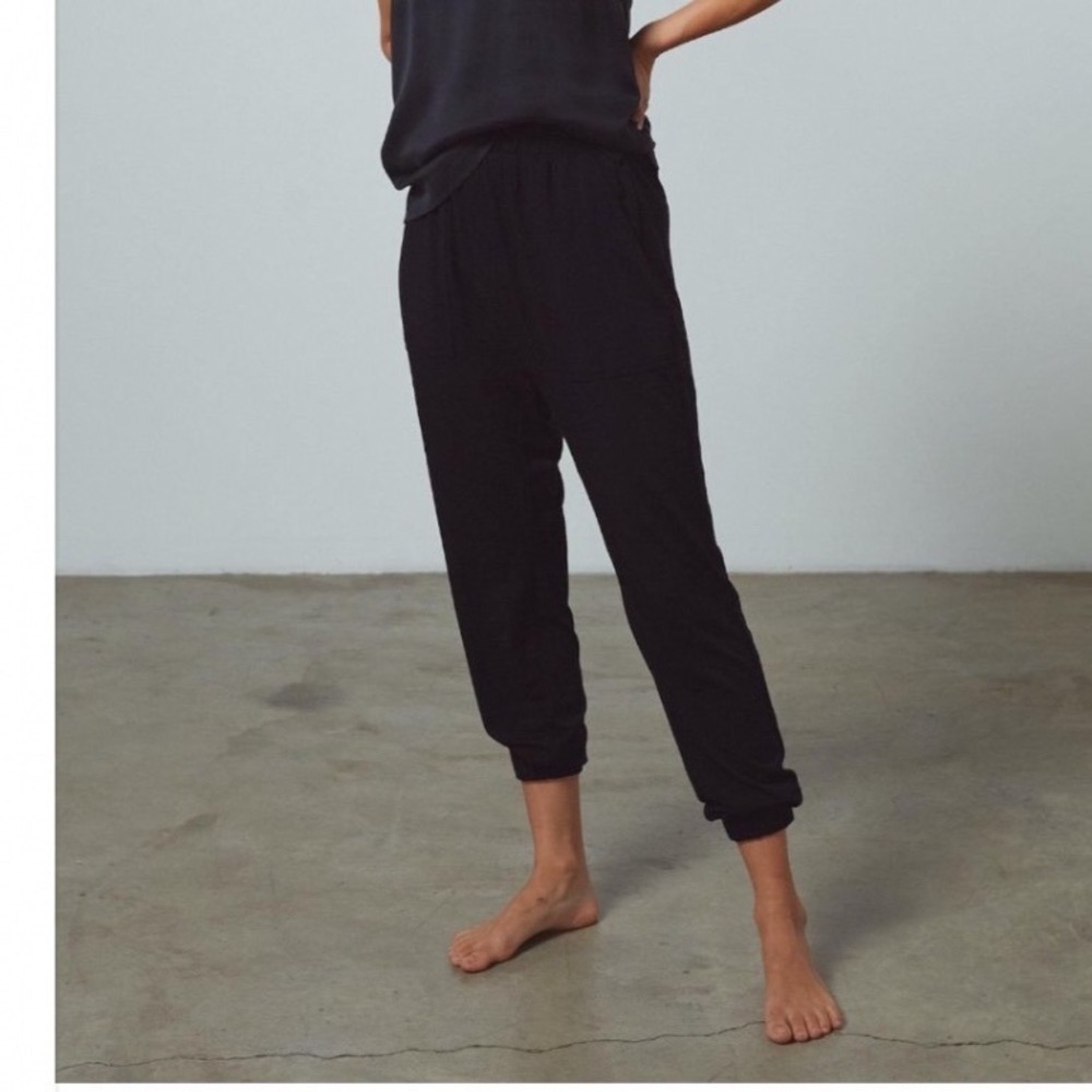 Lunya Soft Draped Jogger Black Relaxed Drop Crotch Lounge Pants Small‎ - Picture 2 of 6